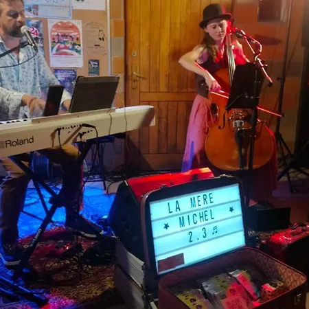 캠프장 63m² Pour 5 Personnes Avec Terrasse - Api-1-52-295 *