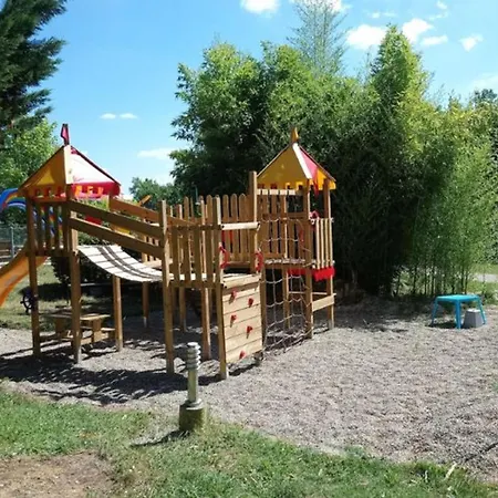 63m² Pour 5 Personnes Avec Terrasse - Api-1-52-295