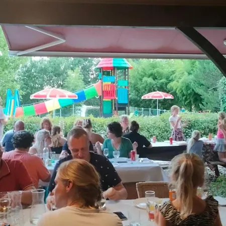 63m² Pour 5 Personnes Avec Terrasse - Api-1-52-295 *