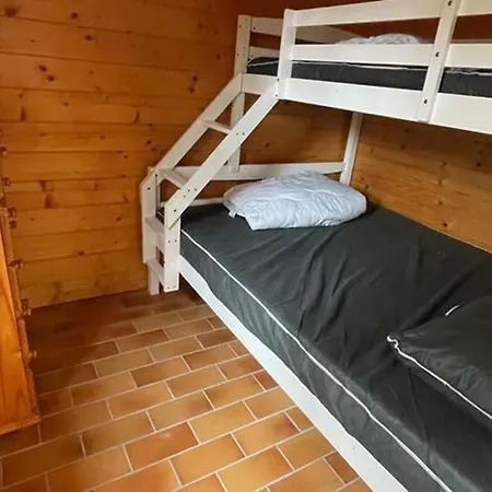 63m² Pour 5 Personnes Avec Terrasse - Api-1-52-295 Devillac