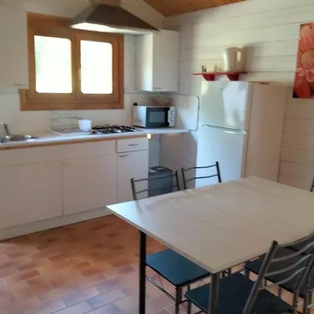 63m² Pour 5 Personnes Avec Terrasse - Api-1-52-295 * Devillac