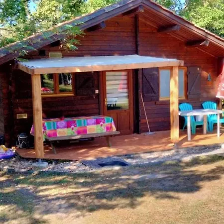 63m² Pour 5 Personnes Avec Terrasse - Api-1-52-295 * Devillac