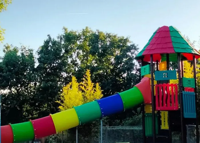 مكان تخييم 63m² Pour 5 Personnes Avec Terrasse - Api-1-52-295