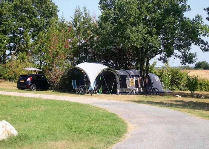 캠프장 63m² Pour 5 Personnes Avec Terrasse - Api-1-52-295 Devillac