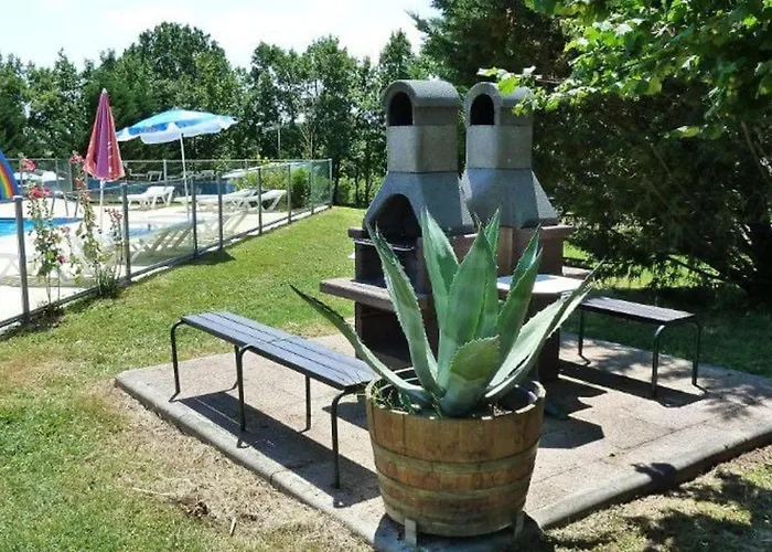 63m² Pour 5 Personnes Avec Terrasse - Api-1-52-295 مكان تخييم