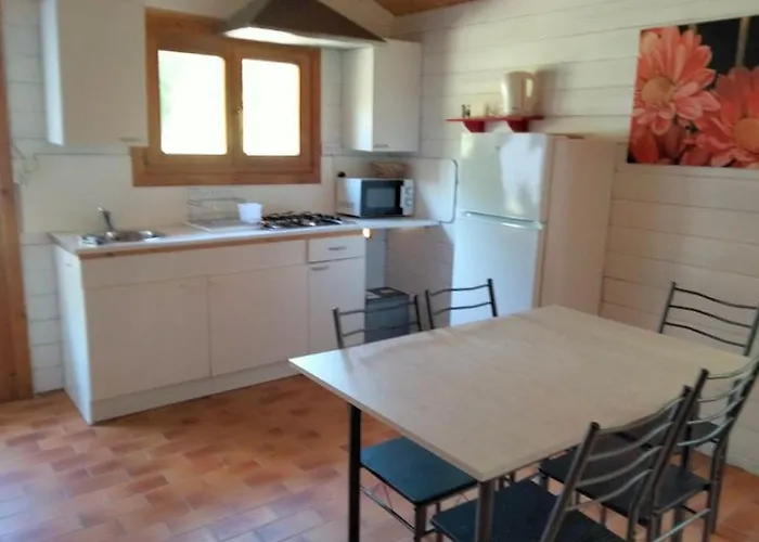 63m² Pour 5 Personnes Avec Terrasse - Api-1-52-295 * Devillac